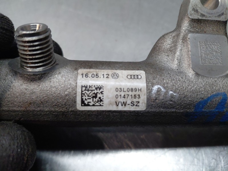 Recambio de rampa inyectora para volkswagen golf vi variant (aj5) comfortline referencia OEM IAM   