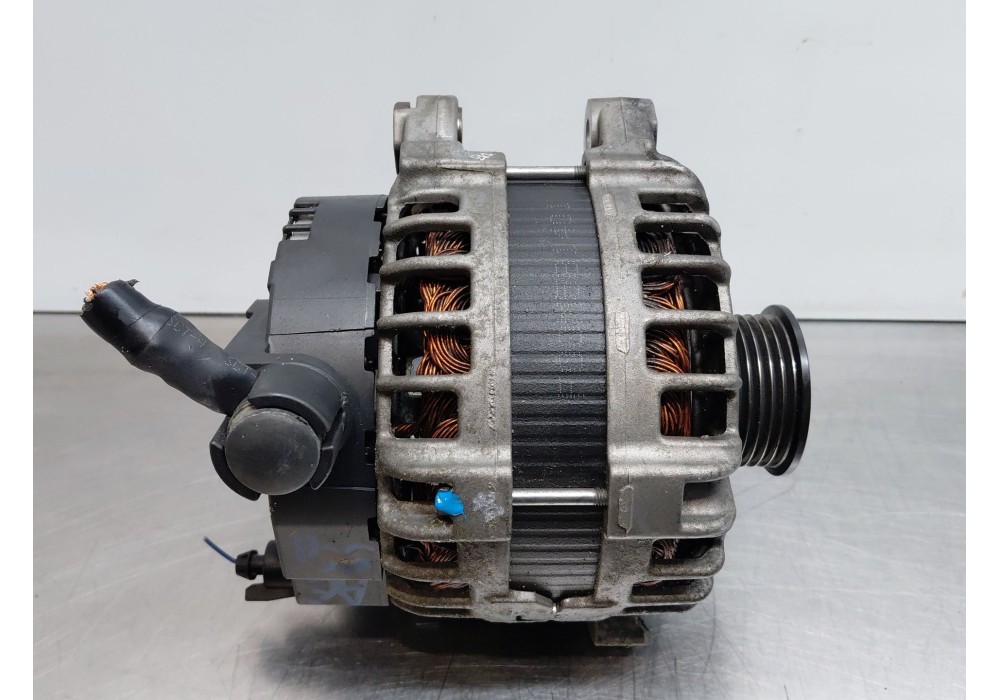 Recambio de alternador para land rover range rover evoque (l551) 2.0 d150 referencia OEM IAM   