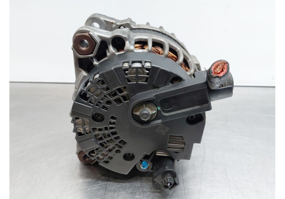 Recambio de alternador para land rover range rover evoque (l551) 2.0 d150 referencia OEM IAM   