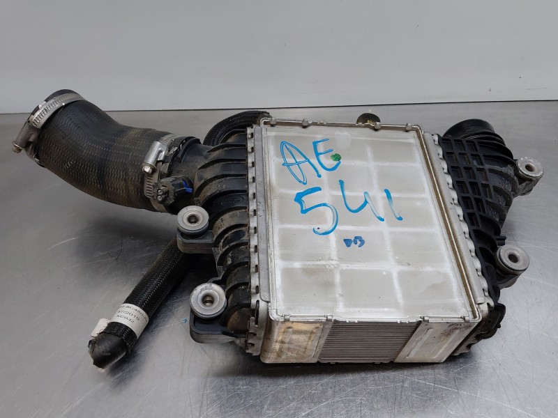 Recambio de intercooler para land rover range rover evoque (l551) 2.0 d150 referencia OEM IAM   