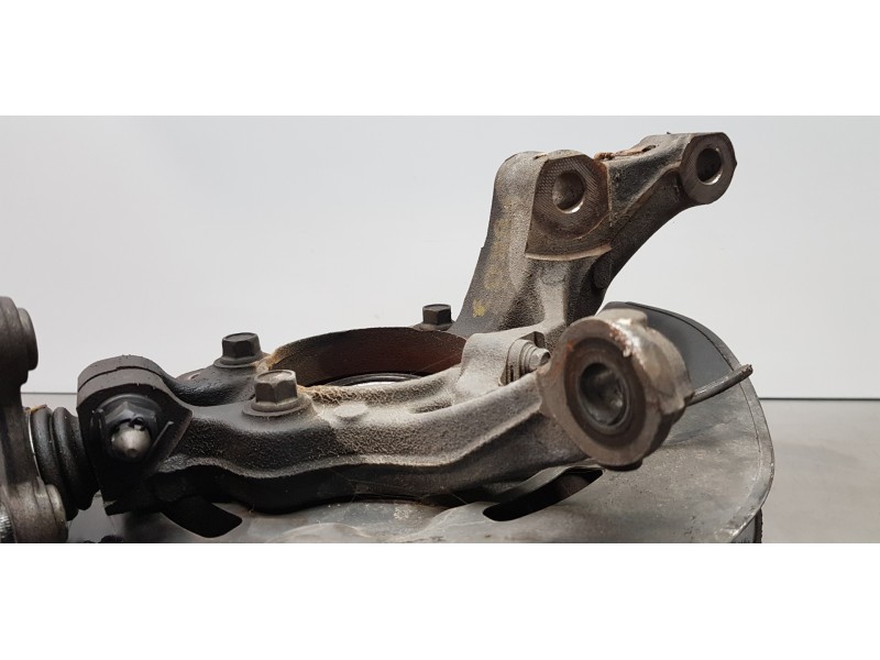 Recambio de mangueta delantera derecha para hyundai tucson ix35 referencia OEM IAM 51716D7000  