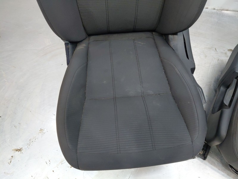 Recambio de juego asientos completo para land rover range rover evoque (l551) 2.0 d150 referencia OEM IAM   