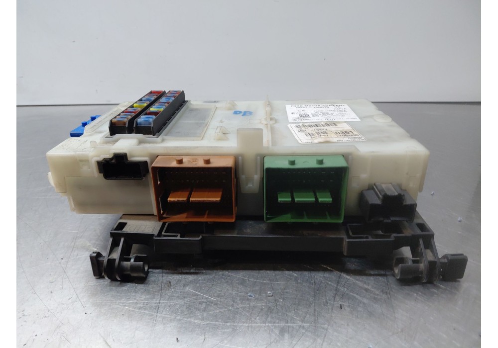 Recambio de caja reles / fusibles para ford s-max (wa6) 2.0 tdci referencia OEM IAM   