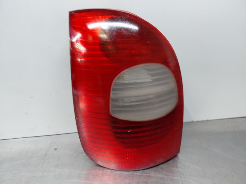 Recambio de piloto trasero izquierdo para citroën xsara picasso (n68) 2.0 hdi referencia OEM IAM   