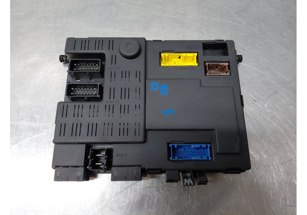 Recambio de caja reles / fusibles para peugeot partner monospace (5_, g_) 2.0 hdi referencia OEM IAM   