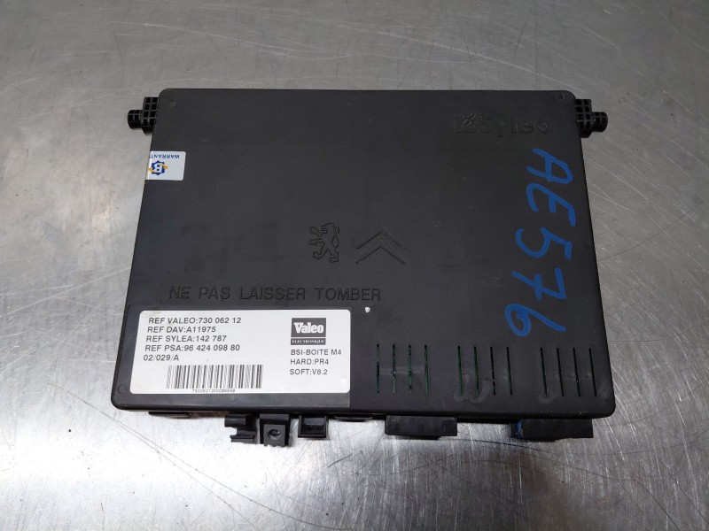 Recambio de caja reles / fusibles para peugeot partner monospace (5_, g_) 2.0 hdi referencia OEM IAM   