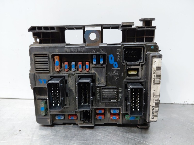 Recambio de caja reles / fusibles para citroën xsara picasso (n68) 2.0 hdi referencia OEM IAM   