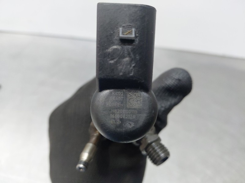 Recambio de inyector para renault scenic iv intens referencia OEM IAM 166006212R  