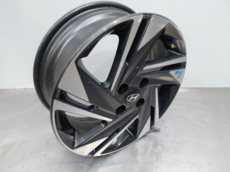 Recambio de llanta para hyundai bayon hybrid referencia OEM IAM   