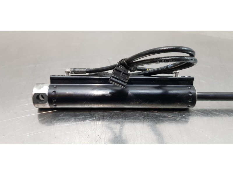 Recambio de no identificado para audi a3 cabriolet (8p) attraction referencia OEM IAM 8P7871795   Recambio de no identificado para audi a3 cabriolet (8p) attraction referencia OEM IAM 8P7871795