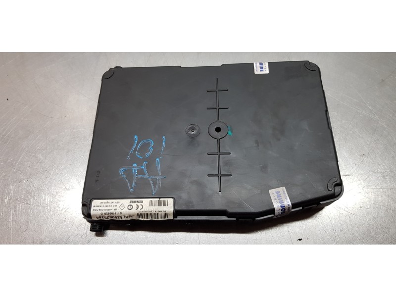 Recambio de modulo electronico para renault scenic ii confort authentique referencia OEM IAM 8200525386  