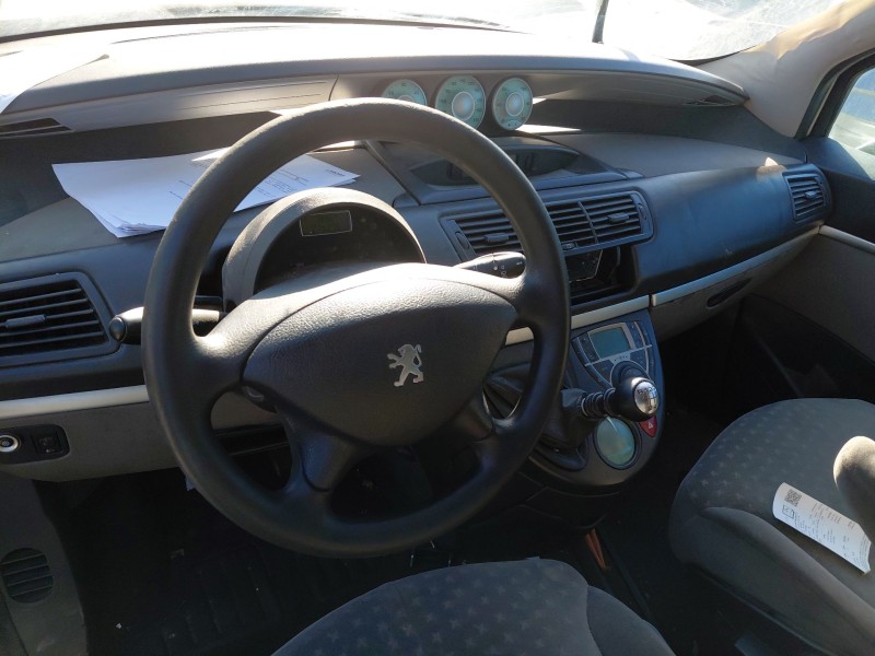 peugeot 807 (eb_) del año 2004