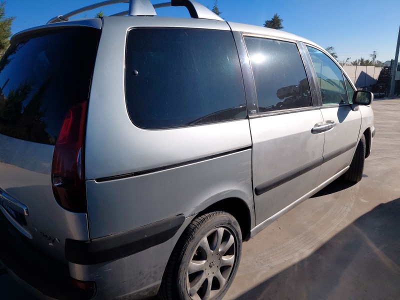 peugeot 807 (eb_) del año 2004