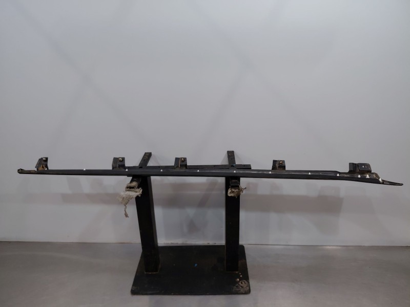 Recambio de faldon lateral para seat arona suv referencia OEM IAM   