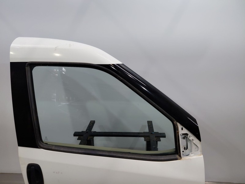 Recambio de puerta delantera derecha para fiat doblo ii cargo (263) multijet referencia OEM IAM   