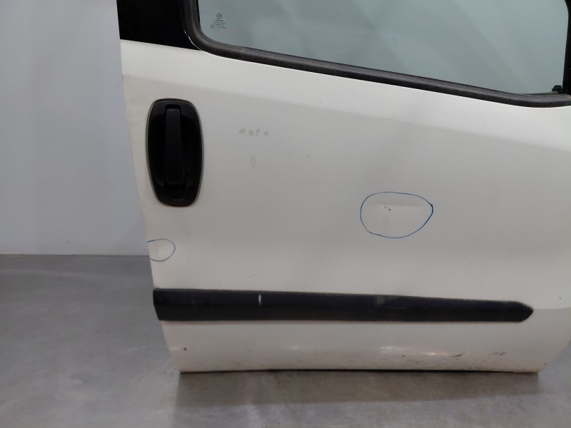Recambio de puerta delantera derecha para fiat doblo ii cargo (263) multijet referencia OEM IAM   