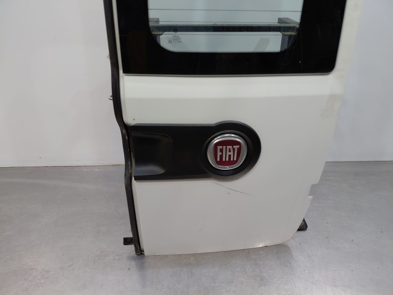 Recambio de puerta trasera derecha para fiat doblo ii cargo (263) multijet referencia OEM IAM   