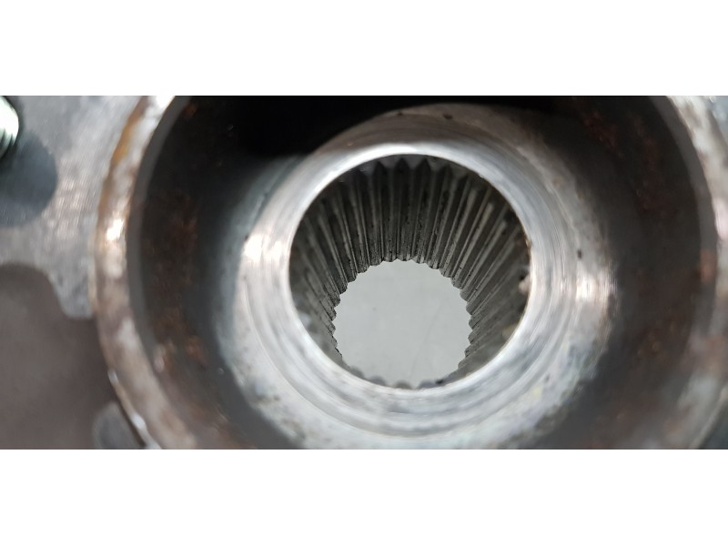 Recambio de mangueta delantera derecha para hyundai tucson ix35 referencia OEM IAM 51716D7000  