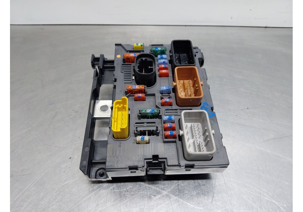 Recambio de caja reles / fusibles para citroën c3 i (fc_, fn_) 1.4 hdi referencia OEM IAM 9664055480  