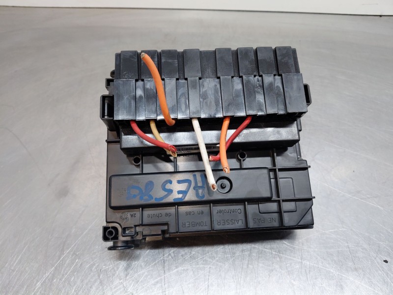 Recambio de caja reles / fusibles para peugeot 5008 (0u_, 0e_) 1.6 hdi referencia OEM IAM   