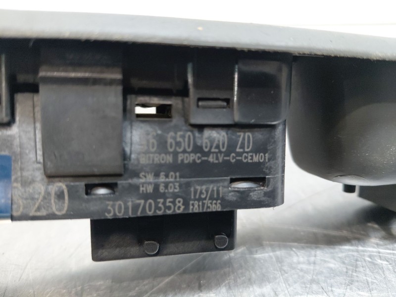 Recambio de mando elevalunas delantero izquierdo para peugeot 5008 (0u_, 0e_) 1.6 hdi referencia OEM IAM   
