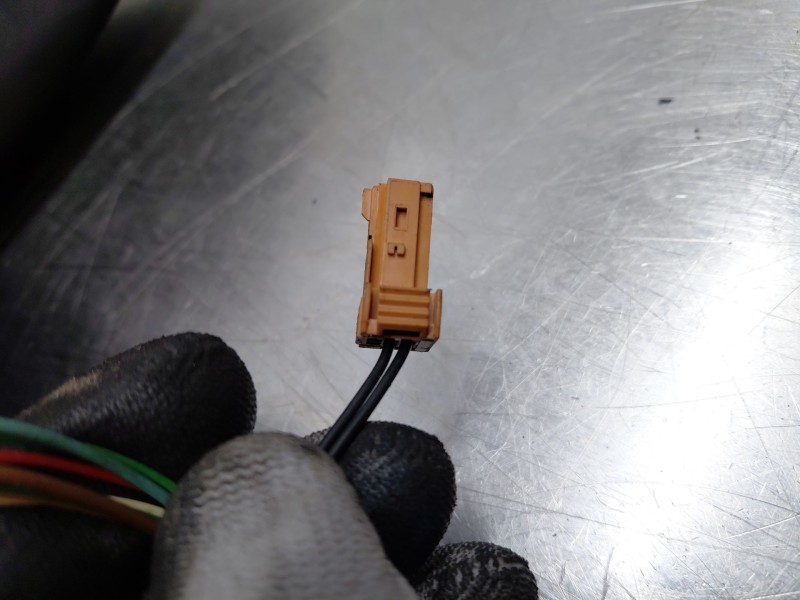 Recambio de retrovisor derecho para peugeot 5008 (0u_, 0e_) 1.6 hdi referencia OEM IAM   