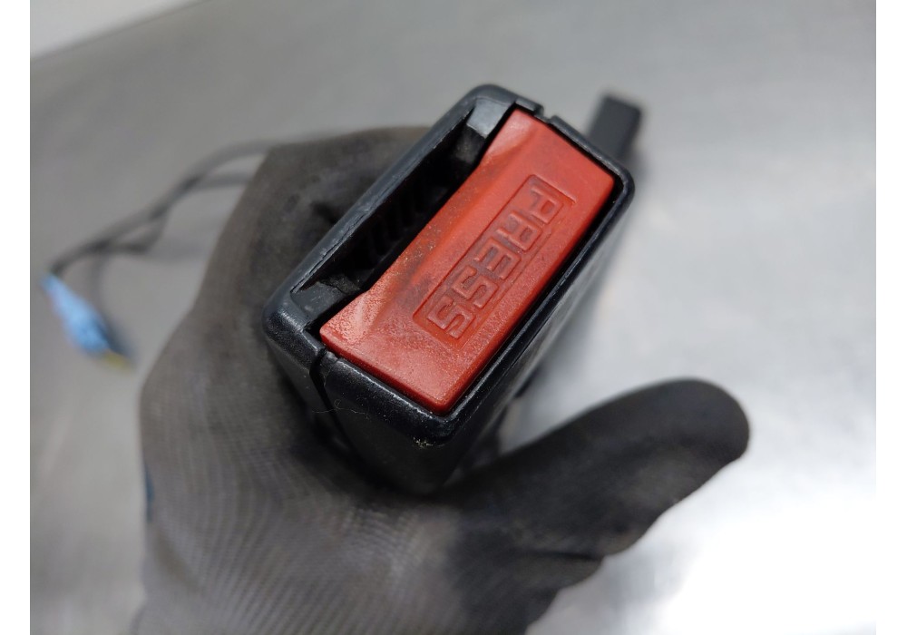 Recambio de pretensor airbag izquierdo para citroën c3 i (fc_, fn_) 1.4 hdi referencia OEM IAM   