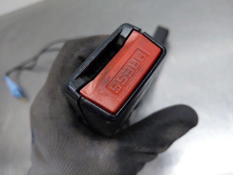 Recambio de pretensor airbag izquierdo para citroën c3 i (fc_, fn_) 1.4 hdi referencia OEM IAM   