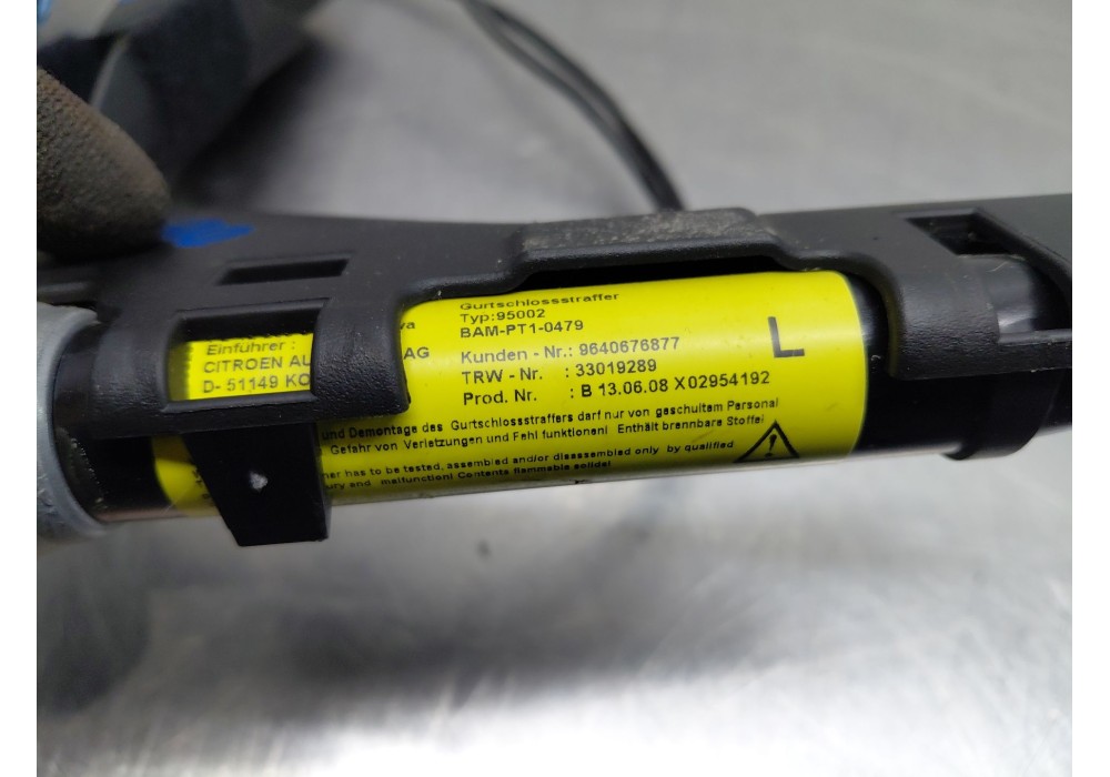 Recambio de pretensor airbag izquierdo para citroën c3 i (fc_, fn_) 1.4 hdi referencia OEM IAM   
