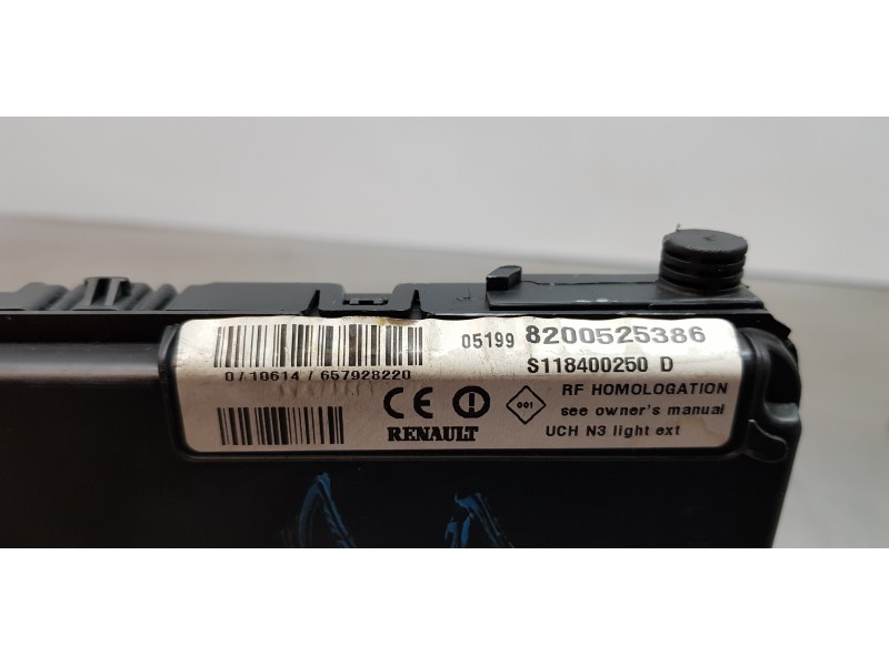 Recambio de modulo electronico para renault scenic ii confort authentique referencia OEM IAM 8200525386  