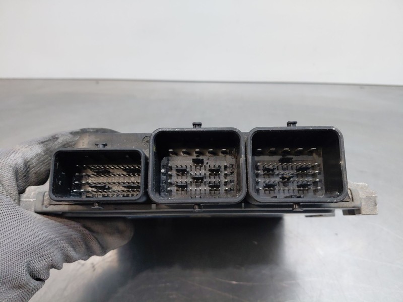 Recambio de centralita motor uce para peugeot 5008 (0u_, 0e_) 1.6 hdi referencia OEM IAM   