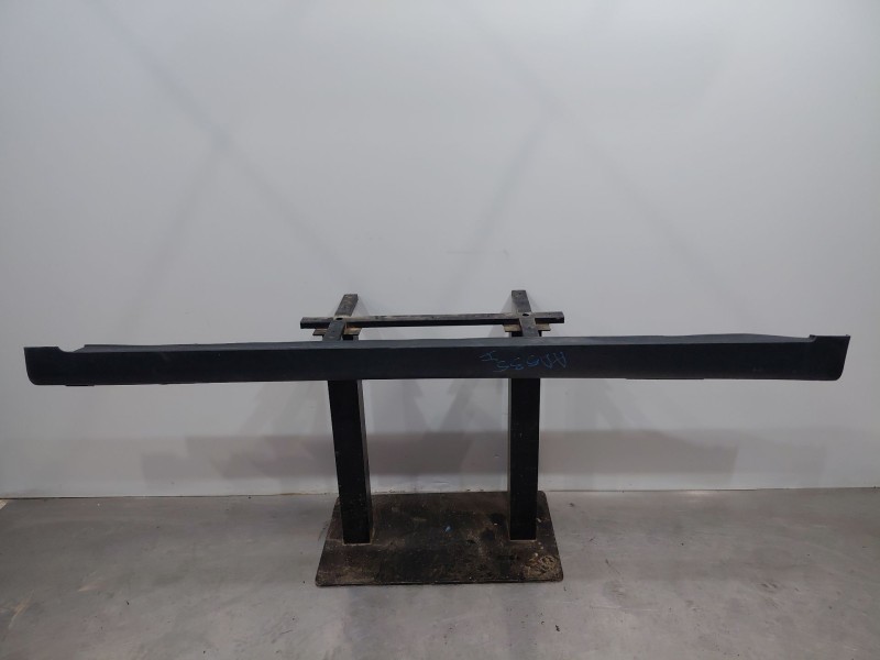 Recambio de faldon lateral para kia niro concept referencia OEM IAM   