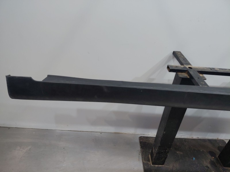 Recambio de faldon lateral para kia niro concept referencia OEM IAM   