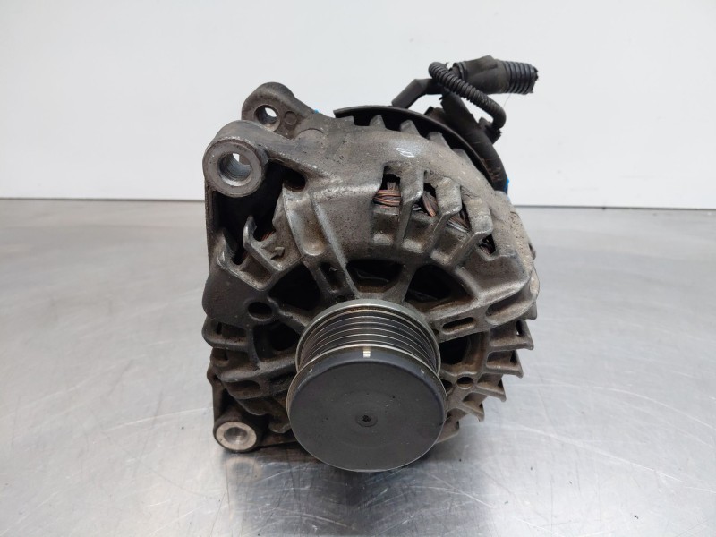 Recambio de alternador para peugeot 5008 (0u_, 0e_) 1.6 hdi referencia OEM IAM   