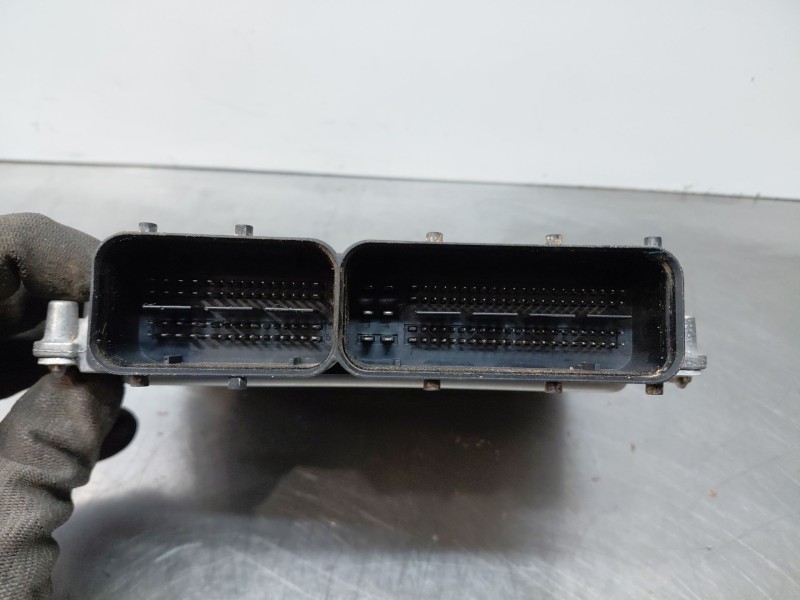 Recambio de centralita motor uce para seat arona suv referencia OEM IAM   