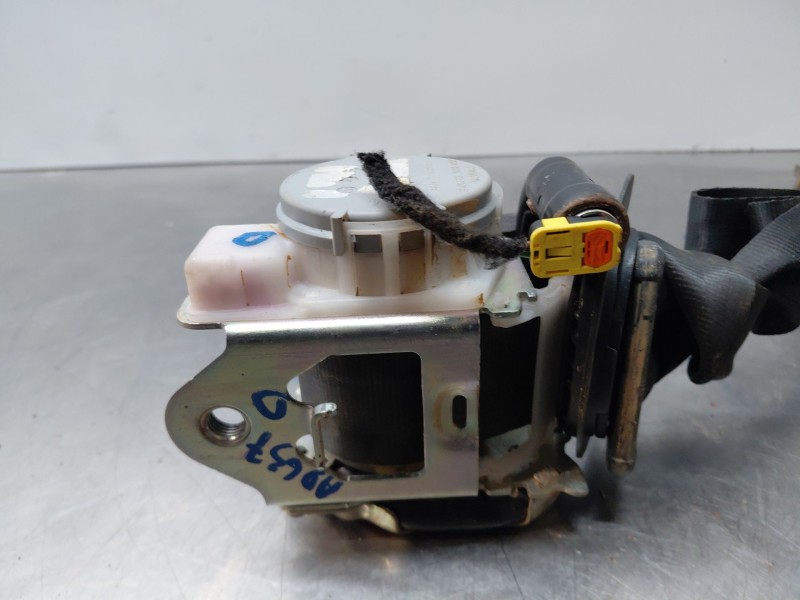 Recambio de cinturon seguridad delantero derecho para seat arona suv referencia OEM IAM   