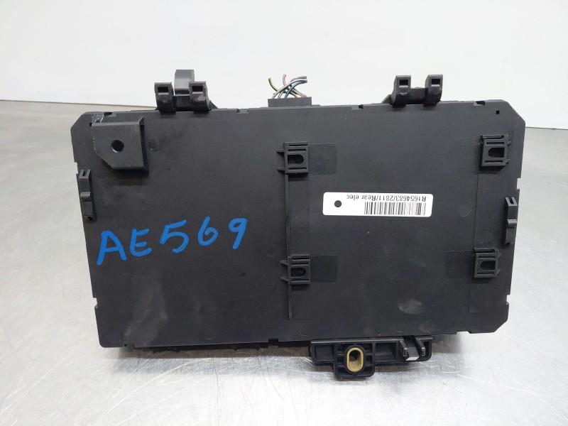 Recambio de caja reles / fusibles para opel zafira / zafira family b (a05) 1.9 cdti (m75) referencia OEM IAM   