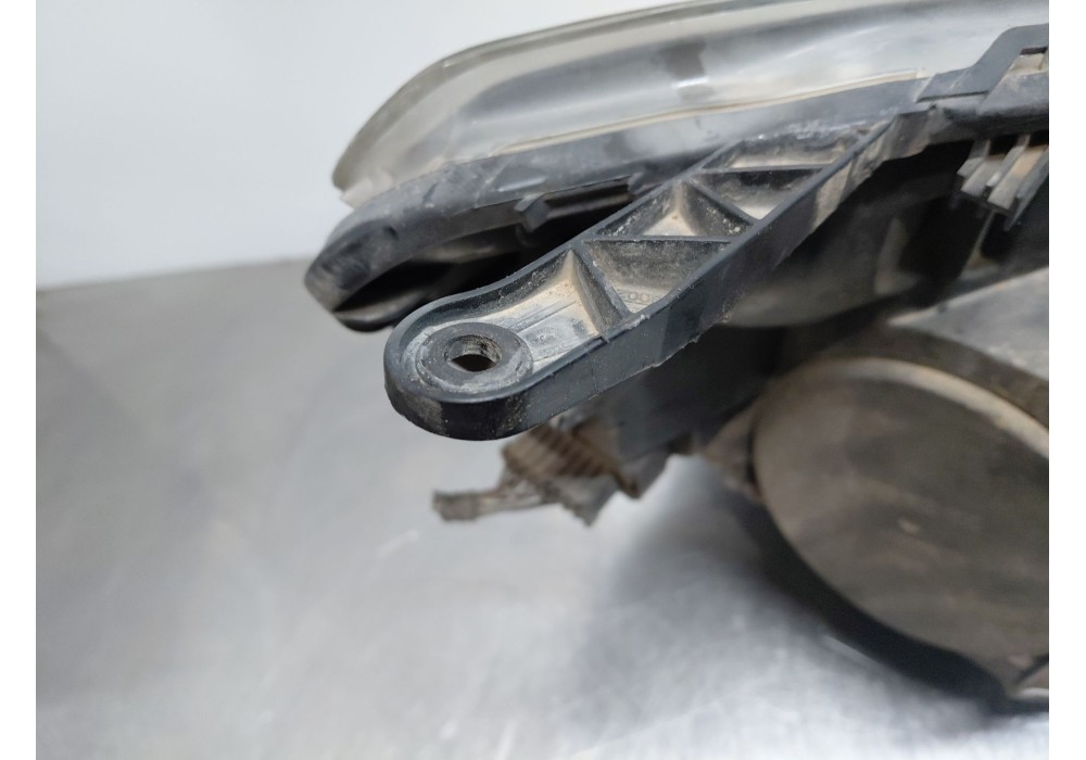 Recambio de faro izquierdo para opel zafira / zafira family b (a05) 1.9 cdti (m75) referencia OEM IAM   