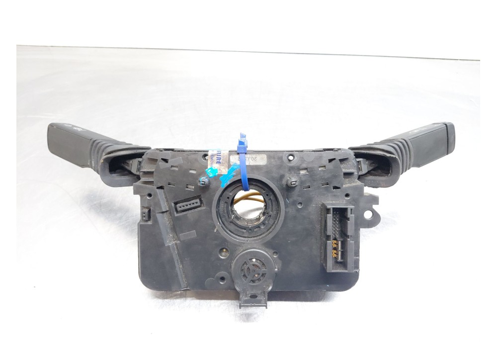 Recambio de mando multifuncion para opel zafira / zafira family b (a05) 1.9 cdti (m75) referencia OEM IAM   