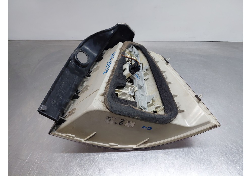 Recambio de piloto trasero izquierdo para opel zafira / zafira family b (a05) 1.9 cdti (m75) referencia OEM IAM   