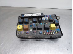 Recambio de caja reles / fusibles para opel zafira / zafira family b (a05) 1.9 cdti (m75) referencia OEM IAM   