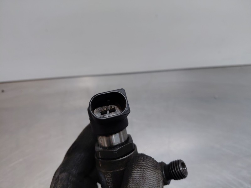 Recambio de inyector para peugeot 5008 (0u_, 0e_) 1.6 hdi referencia OEM IAM   