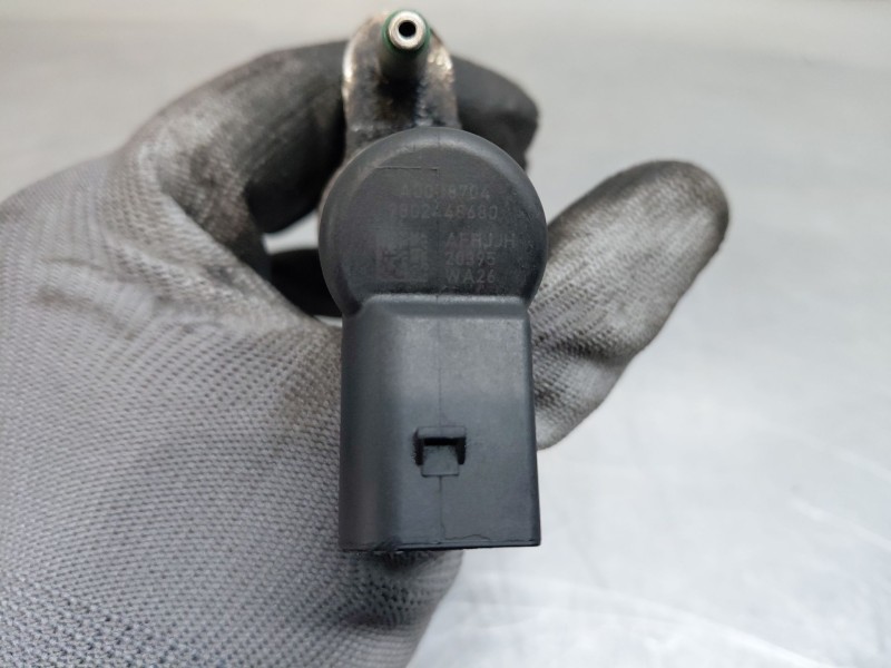 Recambio de inyector para peugeot 5008 (0u_, 0e_) 1.6 hdi referencia OEM IAM   