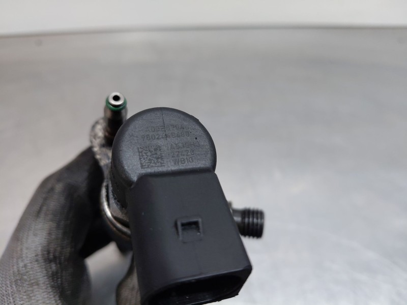 Recambio de inyector para peugeot 5008 (0u_, 0e_) 1.6 hdi referencia OEM IAM   