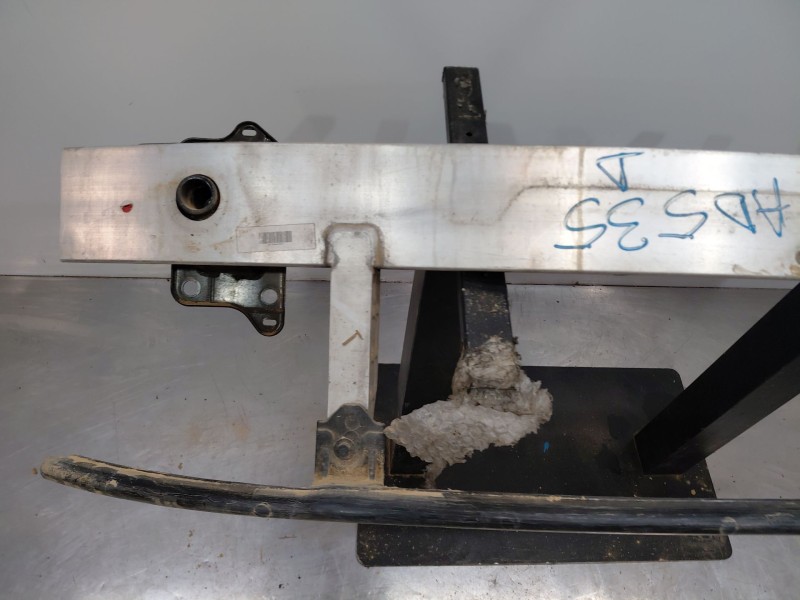 Recambio de refuerzo paragolpes delantero para kia niro concept referencia OEM IAM   