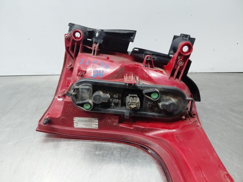 Recambio de piloto trasero izquierdo para peugeot 5008 (0u_, 0e_) 1.6 hdi referencia OEM IAM   