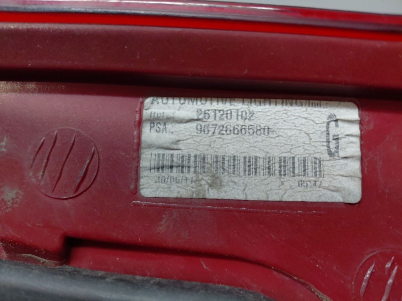 Recambio de piloto trasero izquierdo para peugeot 5008 (0u_, 0e_) 1.6 hdi referencia OEM IAM   