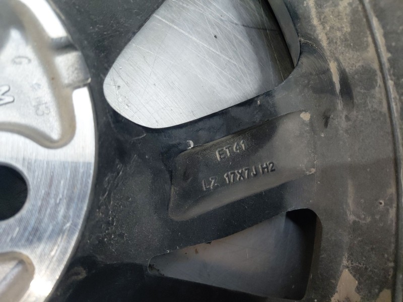 Recambio de llanta para mg zs confort referencia OEM IAM   