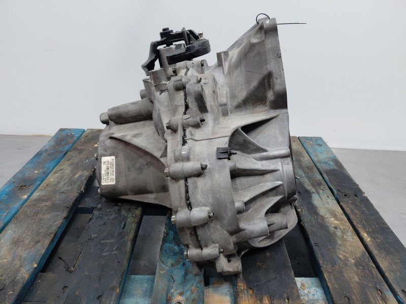 Recambio de caja cambios para volvo v40 momentum referencia OEM IAM CV6R7002GC  