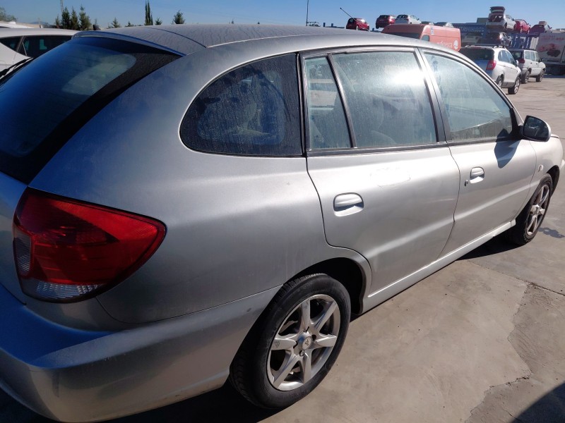 kia rio i hatchback (dc) del año 2004